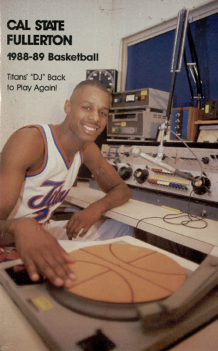 1988-89 Titans Basketball thumbnail