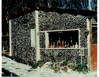 Cleopatra's Bedroom Exterior thumbnail