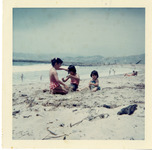 Serros family beach day thumbnail