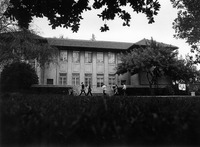 Dwight Bentel Hall 002. thumbnail