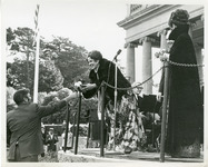 Irene Dalis on stage thumbnail