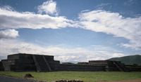 Teotihuacan pyramids thumbnail