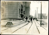 Damage to sidewalks at San Francisco Post Office thumbnail
