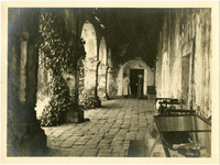 Mission San Juan Capistrano [collonade] thumbnail