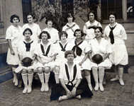 Women athletes posing for a team picture thumbnail
