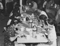 [Incarcerees having lunch at Granada incarceration camp] thumbnail