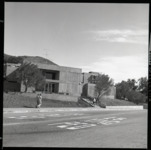 [Students in front of Yosemite/Sierra Madre dormitory] thumbnail