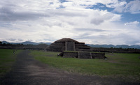 Teotihuacan pyramids thumbnail