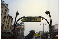 Metro sign in Paris, France thumbnail