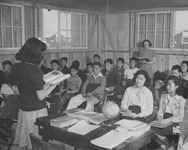 [Ninth grade classroom at Rohwer incarceration camp] thumbnail