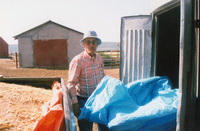 Kaber farm, Grain harvest 049 thumbnail