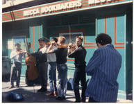 Street performers thumbnail