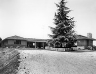 Exterior view of a ranch style house thumbnail