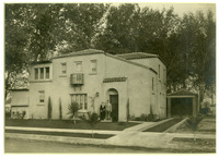 Charles Butner Residence, [7 San Joaquin St., Salinas, CA ?] black-and-white print, 1924-26 thumbnail