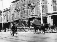 Damaged building after the 1906 earthquake. thumbnail