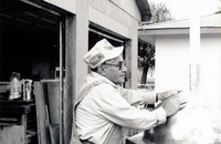Craftsmen making religious art 009 thumbnail
