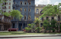 Buildings in Cuba thumbnail