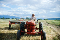 Kaber farm, Threshing oats and baling hay 036 thumbnail