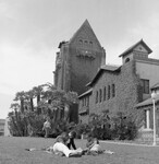 Students on lawn thumbnail