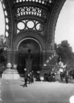 Inside the Porte Monumentale thumbnail