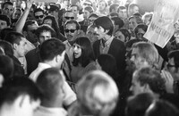 Crowd of anti-war student protesters thumbnail