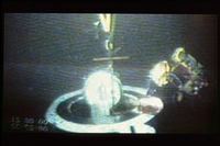 Norwegians diving on Kursk submarine thumbnail