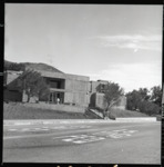 [Students walk into Yosemite/Sierra Madre dorm] thumbnail