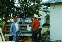 Picking and selling peas 020 thumbnail