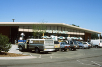Picking and selling peas 029 thumbnail